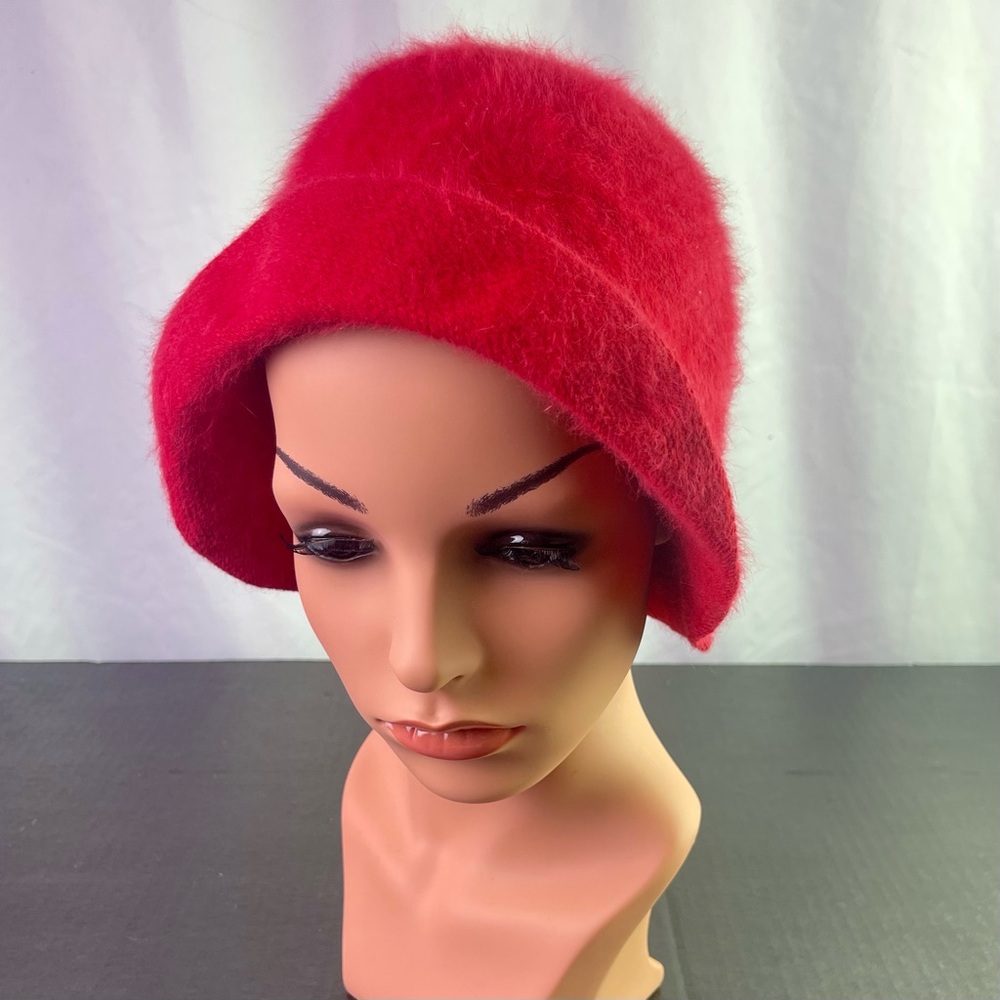 Vintage 60s Red Cloche Hat Made in England for Jacobson’s Department Store